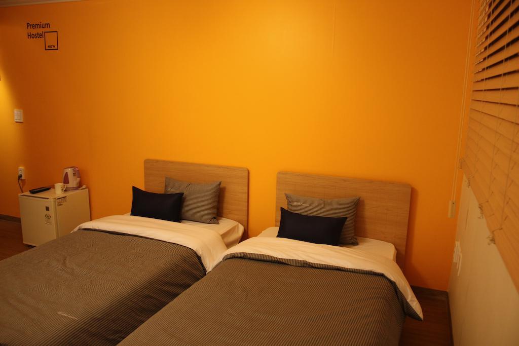 Moon Hostel Seoul Zimmer foto