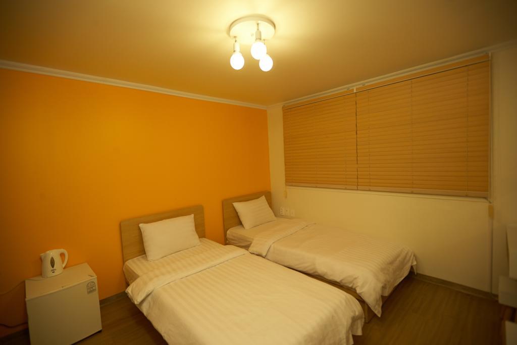 Moon Hostel Seoul Exterior foto